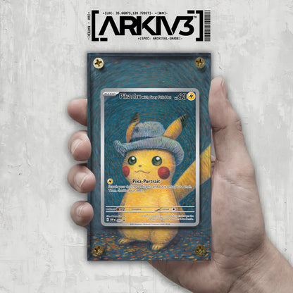 [UNIT: 085] // Pikachu with Grey Felt Hat Extended Art Display Case - Raw